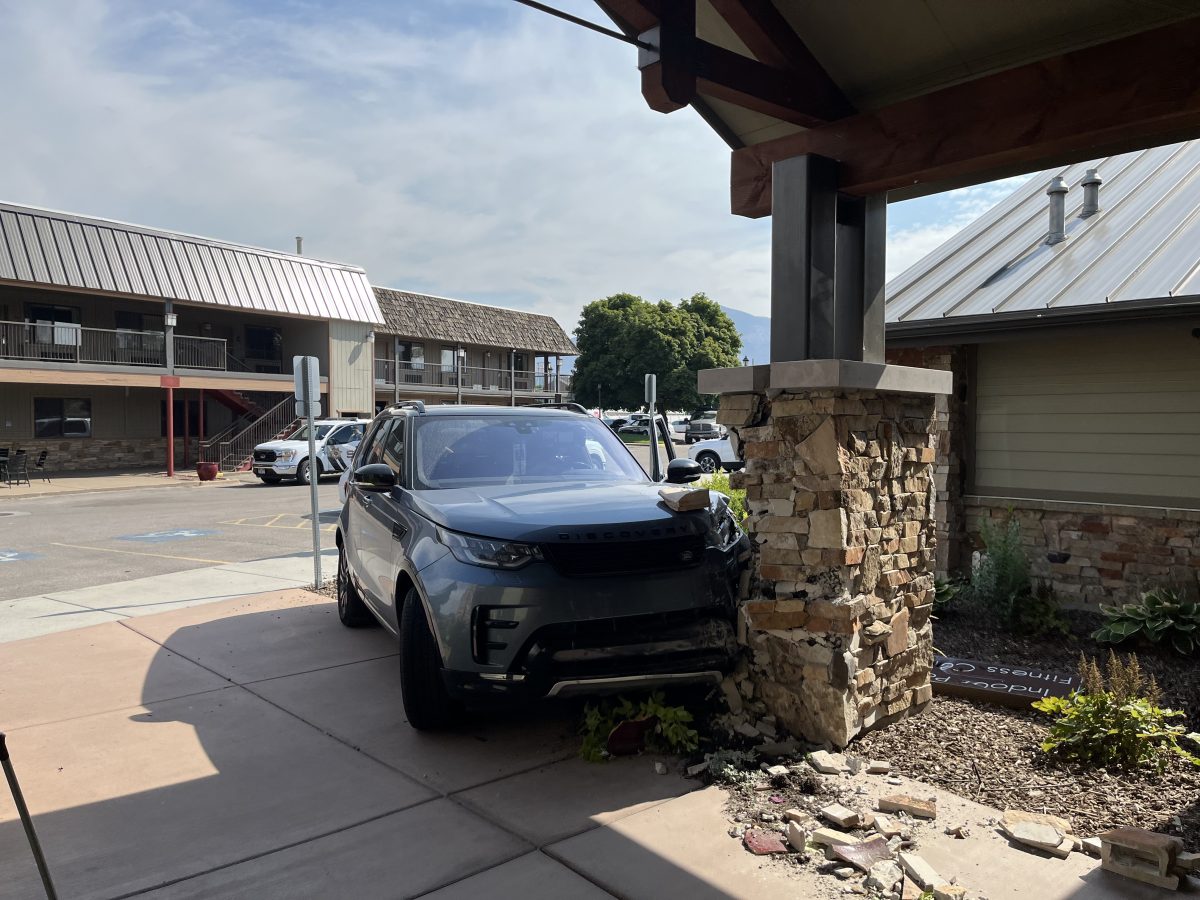 Apparent slipper malfunction results in crash at wedding location on wedding day